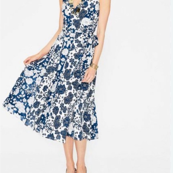 Dresses & Skirts - Boden dress NWT silk wrap dress Blue Floral V-Neck Midi Dress, summer stunner!